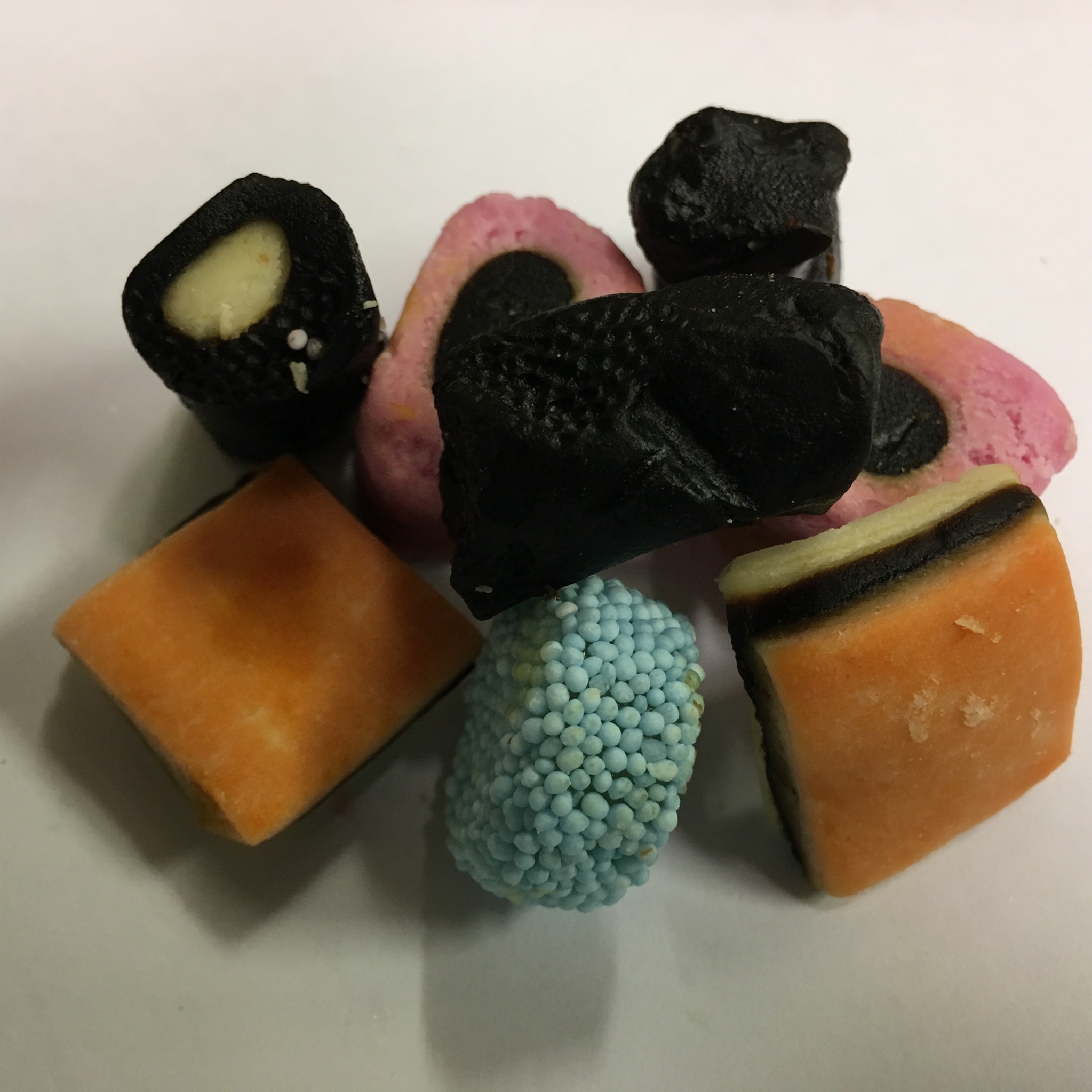 Miscelaneous fruit licorice